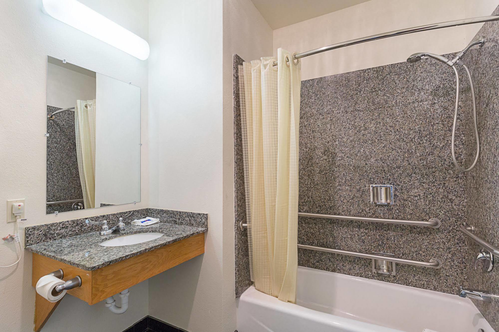 Budget Inn Ganado Екстериор снимка